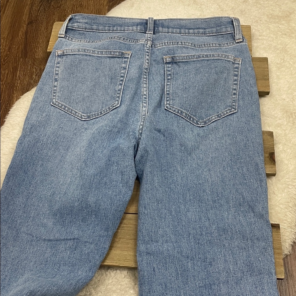 GAP High Rise Flare Jeans Short Inseam - Picture 5 of 5